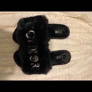 Inspired faux fur slides black sz 9